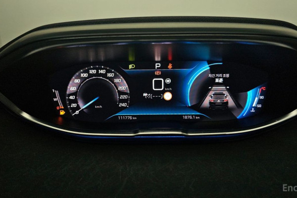 2022 Peugeot 5008 с пробегом 111 776 км