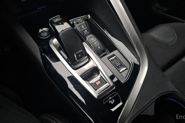 2022 Peugeot 5008 с пробегом 111 776 км