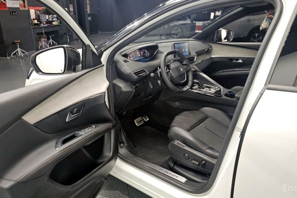 2022 Peugeot 5008 с пробегом 111 776 км