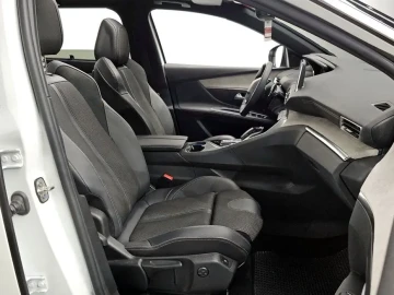 2022 Peugeot 5008 с пробегом 111 776 км