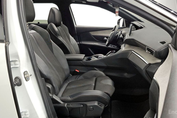 2022 Peugeot 5008 с пробегом 111 776 км