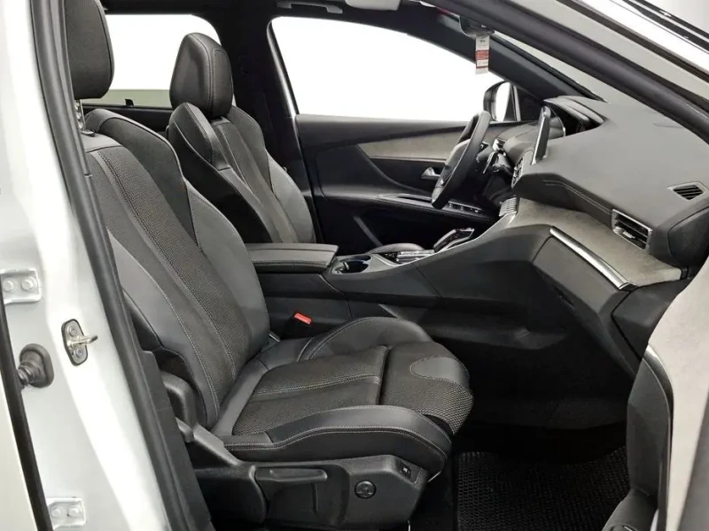 2022 Peugeot 5008 с пробегом 111 776 км