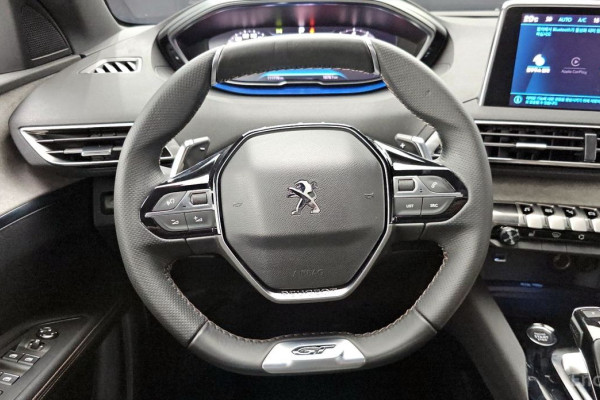 2022 Peugeot 5008 с пробегом 111 776 км