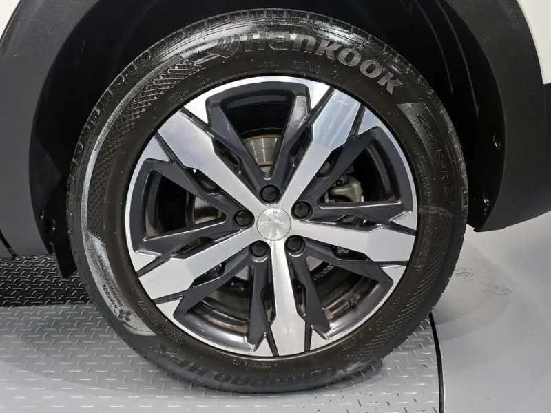 2022 Peugeot 5008 с пробегом 111 776 км