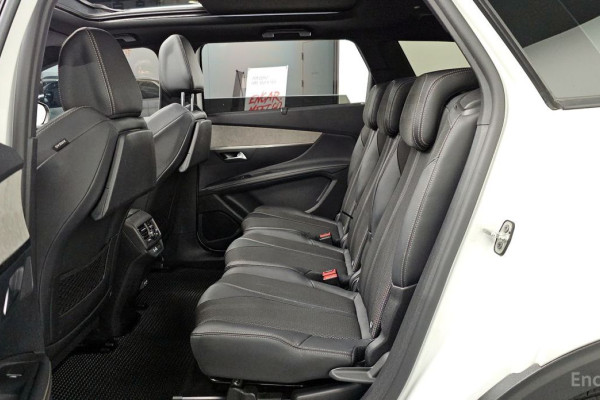 2022 Peugeot 5008 с пробегом 111 776 км