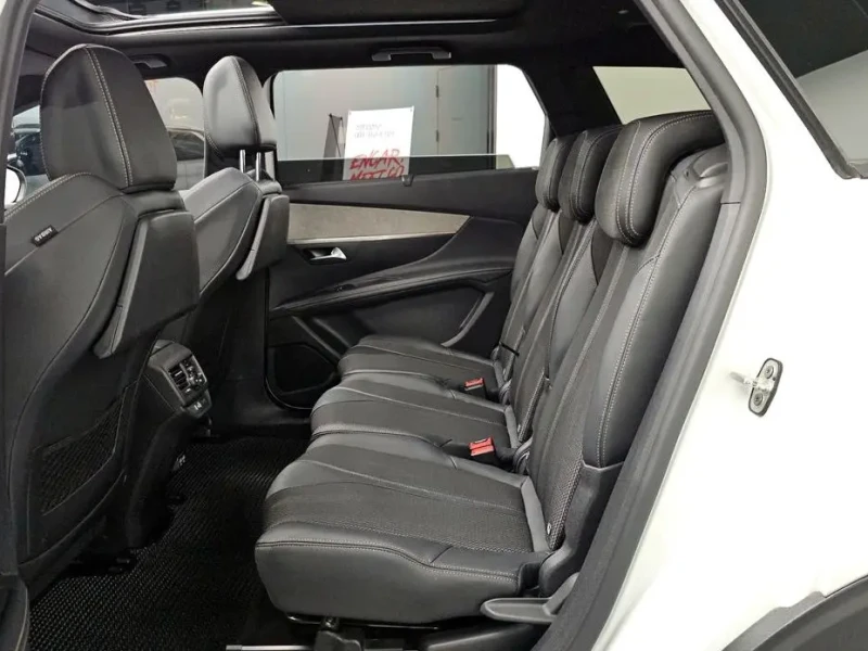 2022 Peugeot 5008 с пробегом 111 776 км