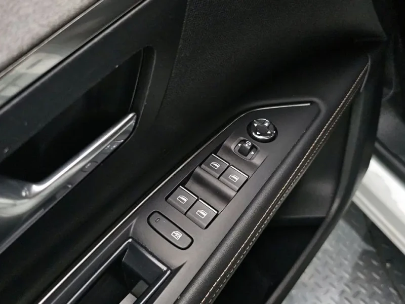 2022 Peugeot 5008 с пробегом 111 776 км