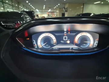 2021 Peugeot 5008 с пробегом 30 196 км