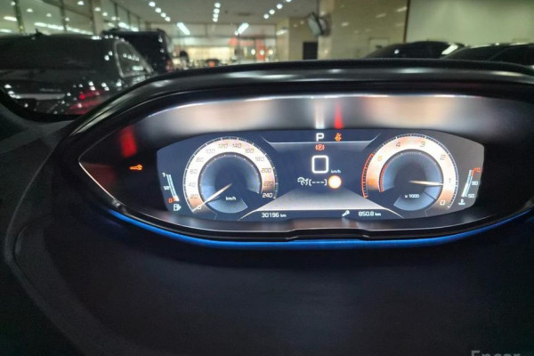 2021 Peugeot 5008 с пробегом 30 196 км