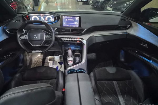 2021 Peugeot 5008 с пробегом 30 196 км