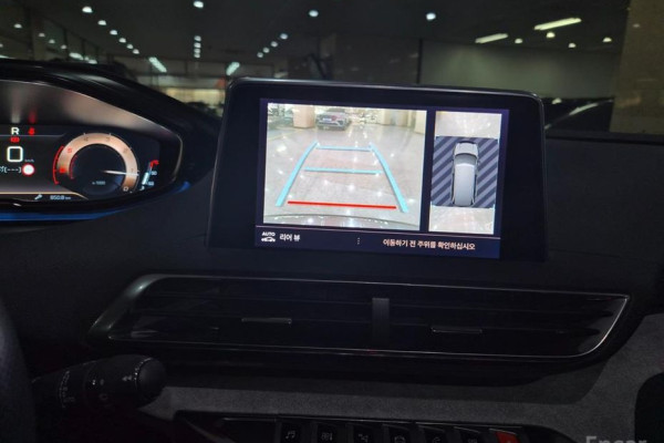 2021 Peugeot 5008 с пробегом 30 196 км