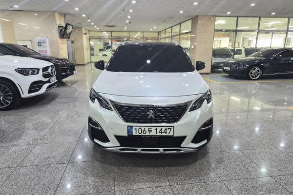 2021 Peugeot 5008 с пробегом 30 196 км