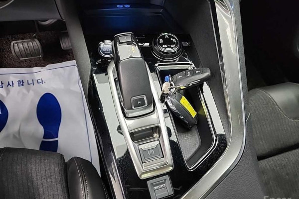 2021 Peugeot 5008 с пробегом 104 108 км