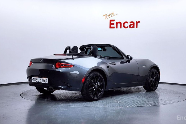 2021 Mazda MX-5 с пробегом 28 295 км