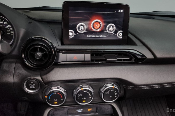 2021 Mazda MX-5 с пробегом 28 295 км