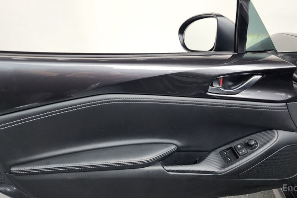 2021 Mazda MX-5 с пробегом 28 295 км