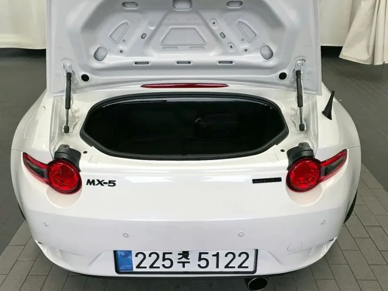 2021 Mazda MX-5 с пробегом 20 640 км