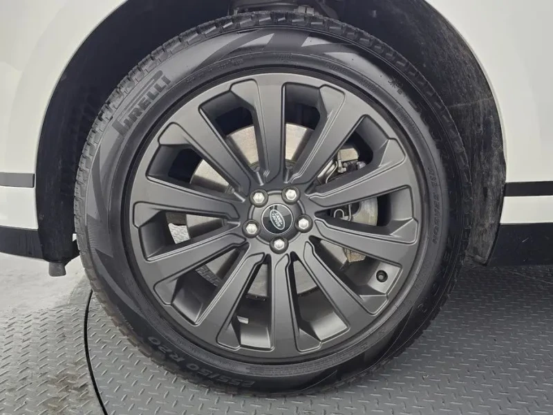 2022 Land Rover Range Rover Velar с пробегом 21 562 км
