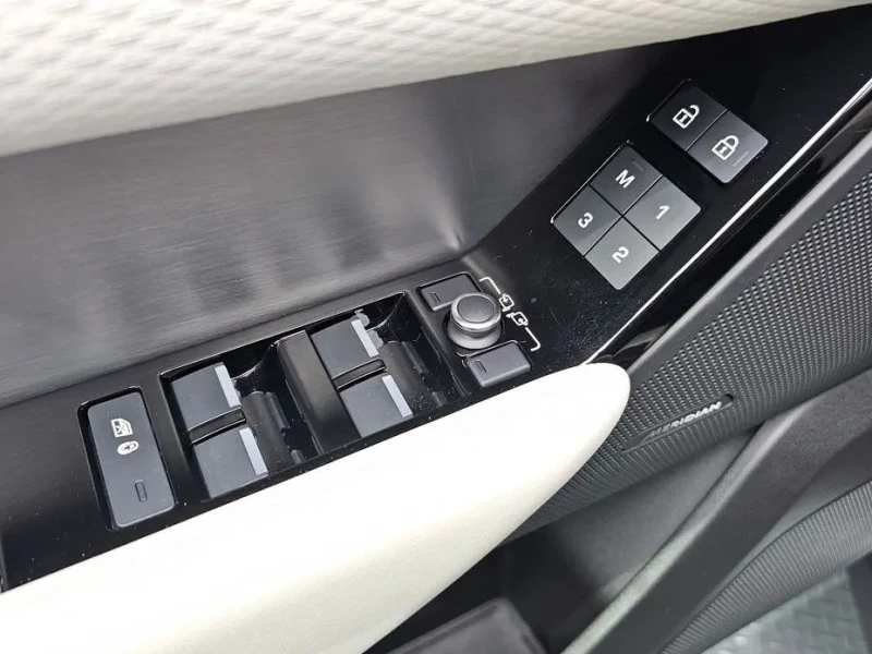 2023 Land Rover Range Rover Velar с пробегом 66 900 км