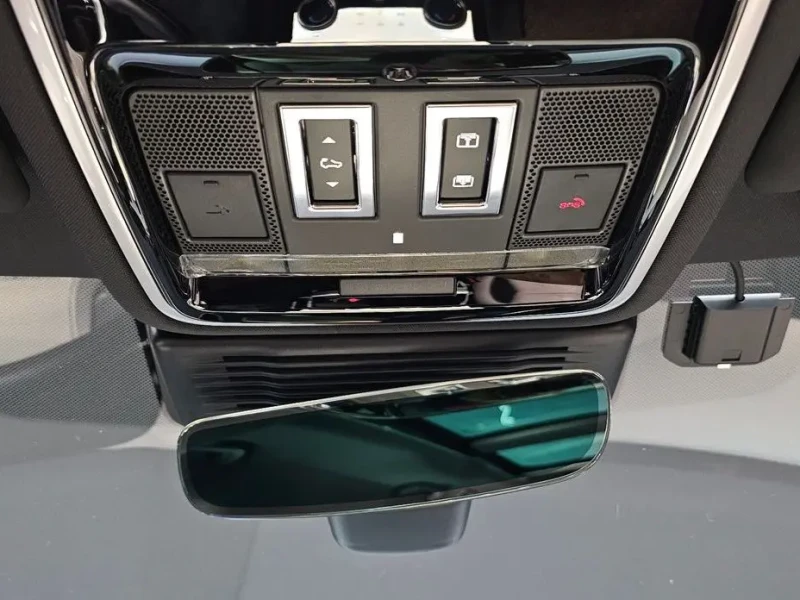2023 Land Rover Range Rover Velar с пробегом 66 900 км