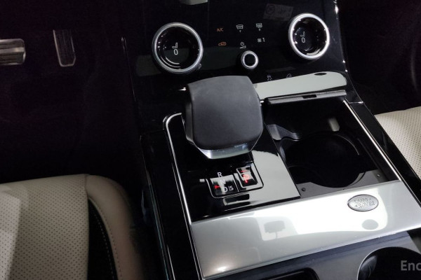 2022 Land Rover Range Rover Velar с пробегом 27 858 км