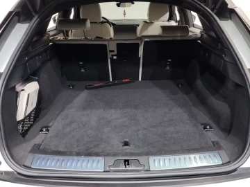 2022 Land Rover Range Rover Velar с пробегом 27 858 км