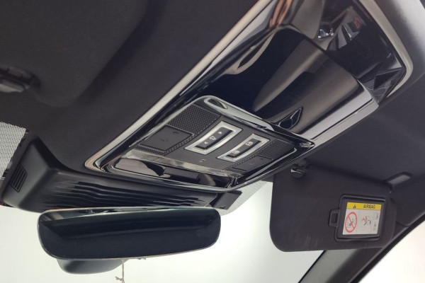 2022 Land Rover Range Rover Velar с пробегом 27 858 км