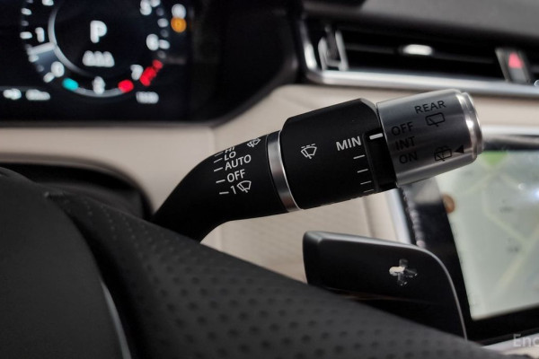 2022 Land Rover Range Rover Velar с пробегом 27 858 км