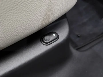 2022 Land Rover Range Rover Velar с пробегом 27 858 км