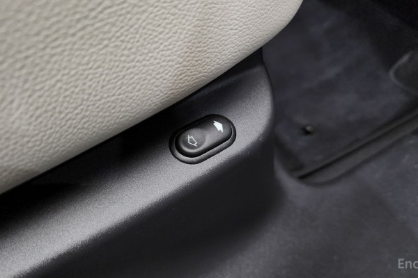 2022 Land Rover Range Rover Velar с пробегом 27 858 км