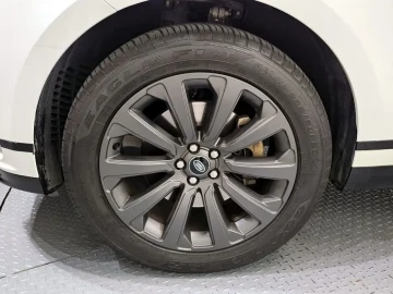 2023 Land Rover Range Rover Velar с пробегом 31 129 км