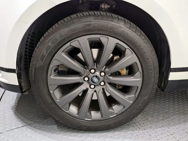 2023 Land Rover Range Rover Velar с пробегом 31 129 км