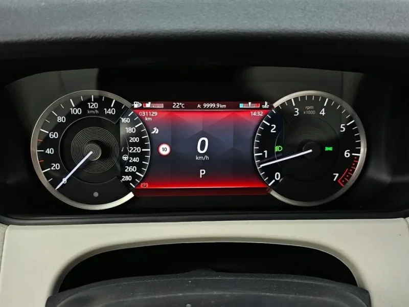 2023 Land Rover Range Rover Velar с пробегом 31 129 км