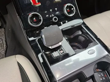 2023 Land Rover Range Rover Velar с пробегом 31 129 км
