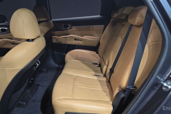 2021 Kia Sorento с пробегом 75 817 км