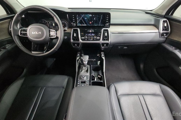 2022 Kia Sorento с пробегом 30 014 км
