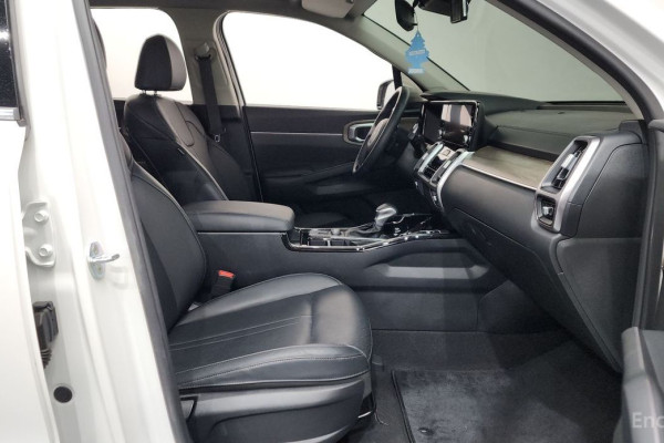 2022 Kia Sorento с пробегом 30 014 км