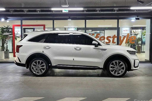 2021 Kia Sorento с пробегом 118 695 км