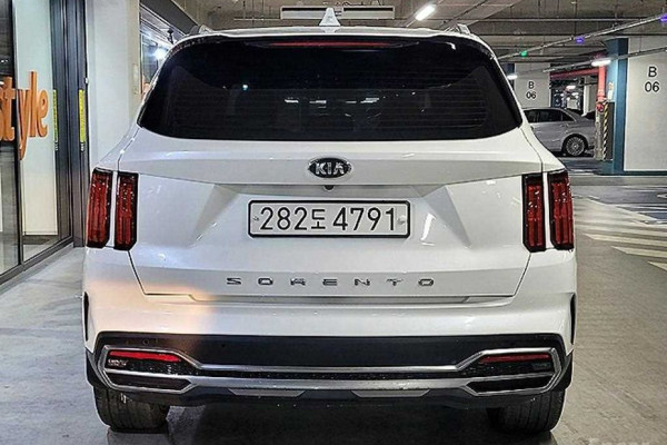 2021 Kia Sorento с пробегом 118 695 км