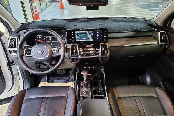 2021 Kia Sorento с пробегом 118 695 км