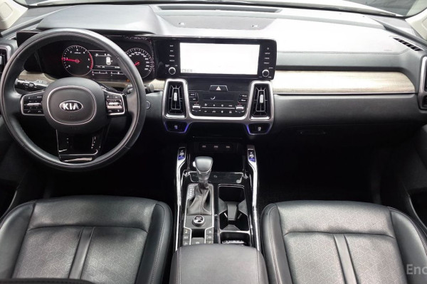 2020 Kia Sorento с пробегом 81 490 км