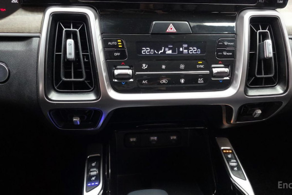 2020 Kia Sorento с пробегом 81 490 км