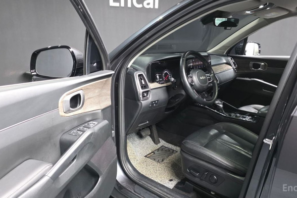 2021 Kia Sorento с пробегом 136 747 км