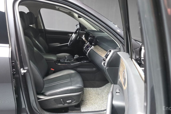 2021 Kia Sorento с пробегом 136 747 км