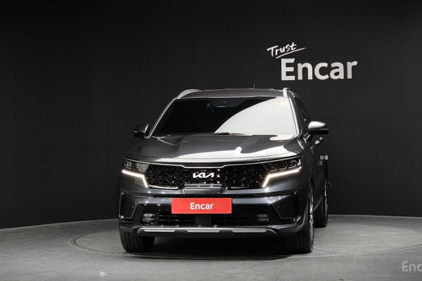 2023 Kia Sorento с пробегом 82 012 км
