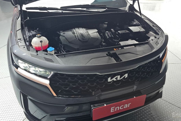 2023 Kia Sorento с пробегом 82 012 км