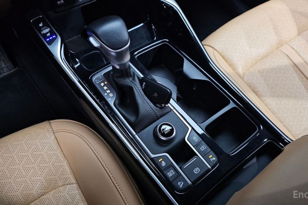 2023 Kia Sorento с пробегом 82 012 км