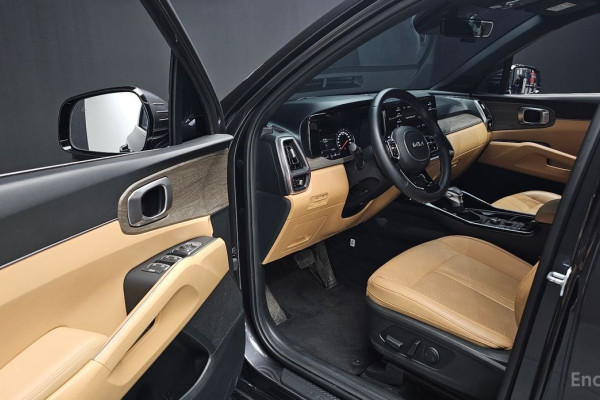 2023 Kia Sorento с пробегом 82 012 км