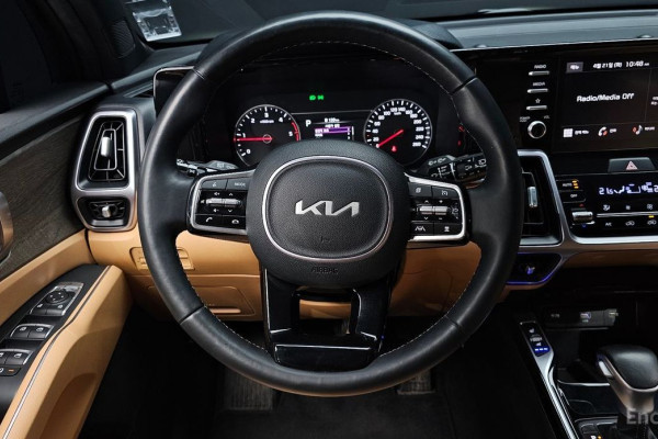 2023 Kia Sorento с пробегом 82 012 км