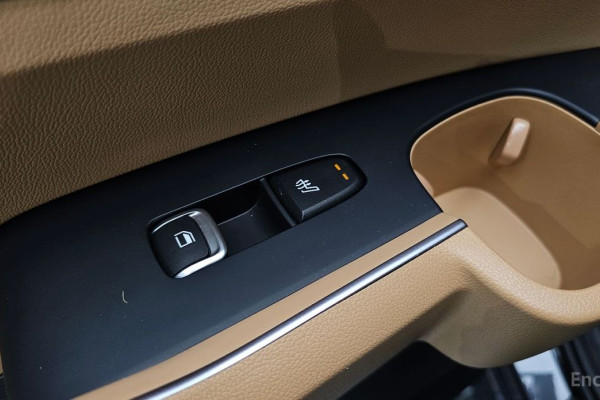 2023 Kia Sorento с пробегом 82 012 км